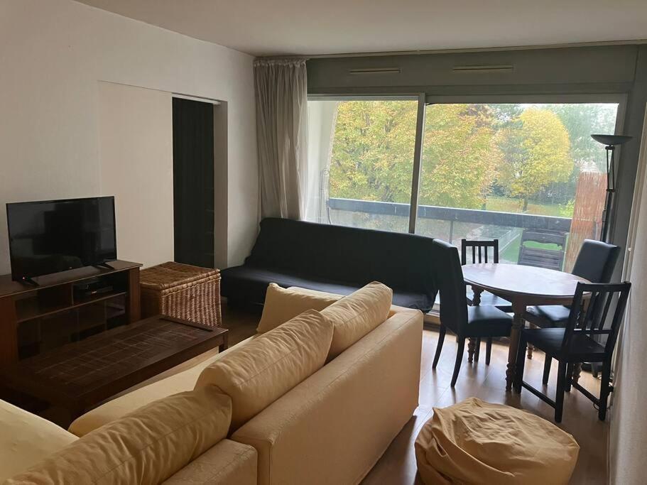 クルブヴォアCozy Flat In La Defenseアパートメント エクステリア 写真